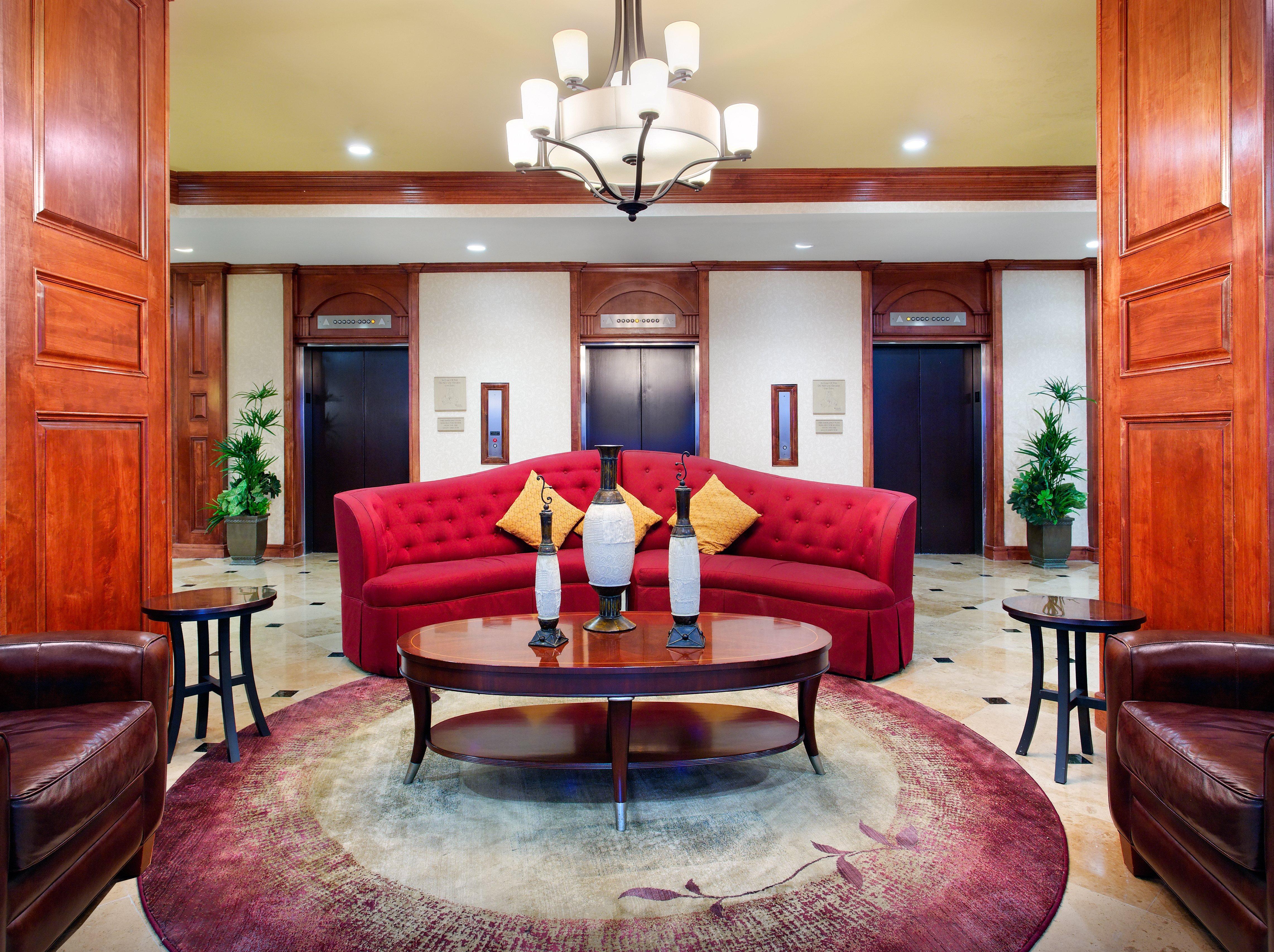 Holiday Inn Express Dallas Market Center By Ihg Exteriör bild