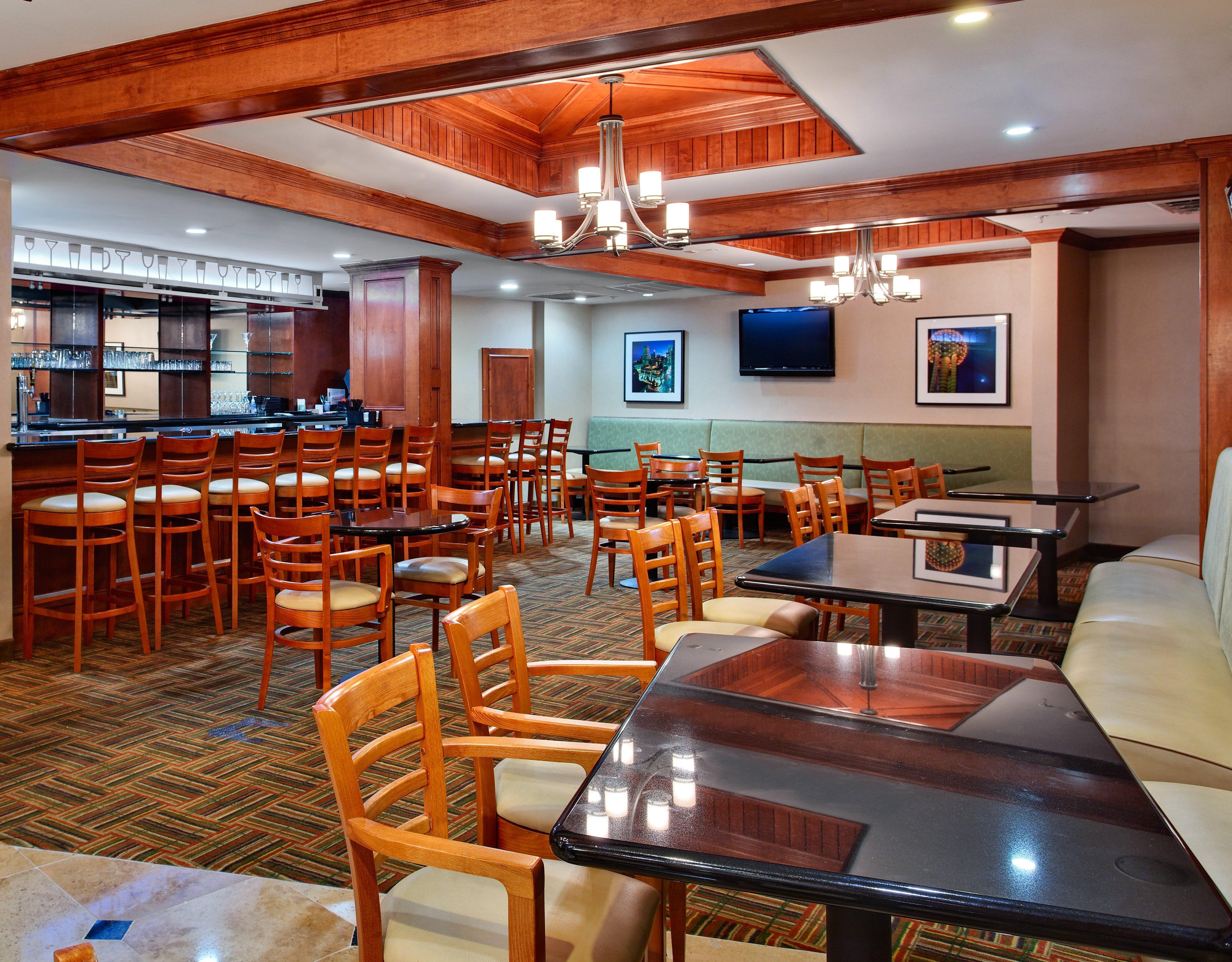 Holiday Inn Express Dallas Market Center By Ihg Exteriör bild