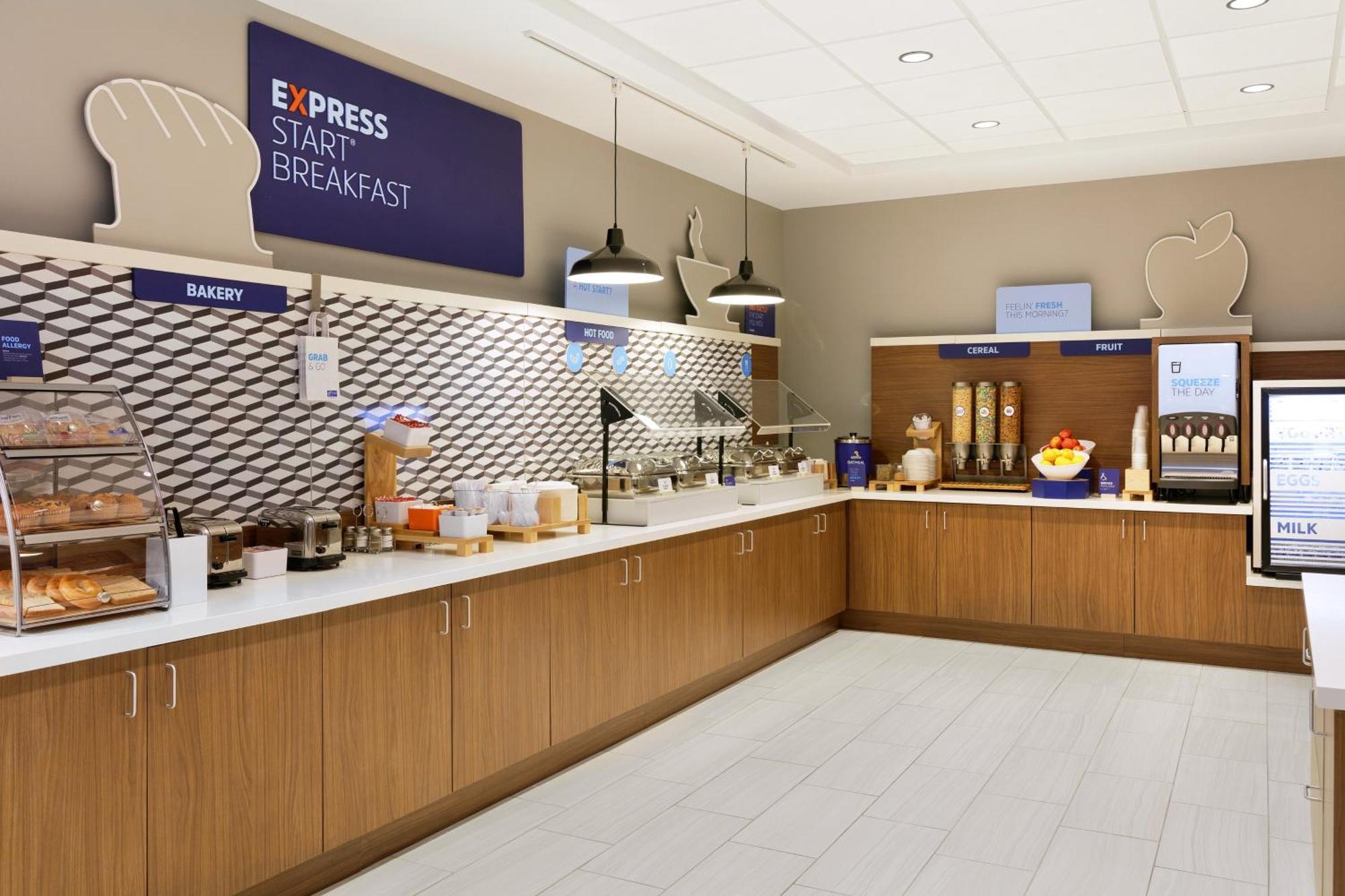 Holiday Inn Express Dallas Market Center By Ihg Exteriör bild